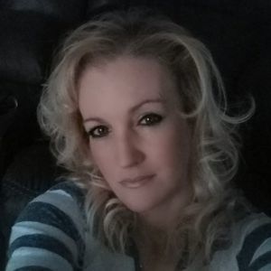 Meet your Posher, Stefanie